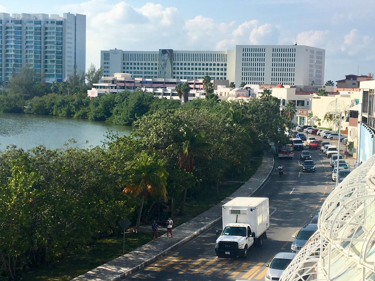 Cancun Suites Apartments - Hotel Zone エクステリア 写真